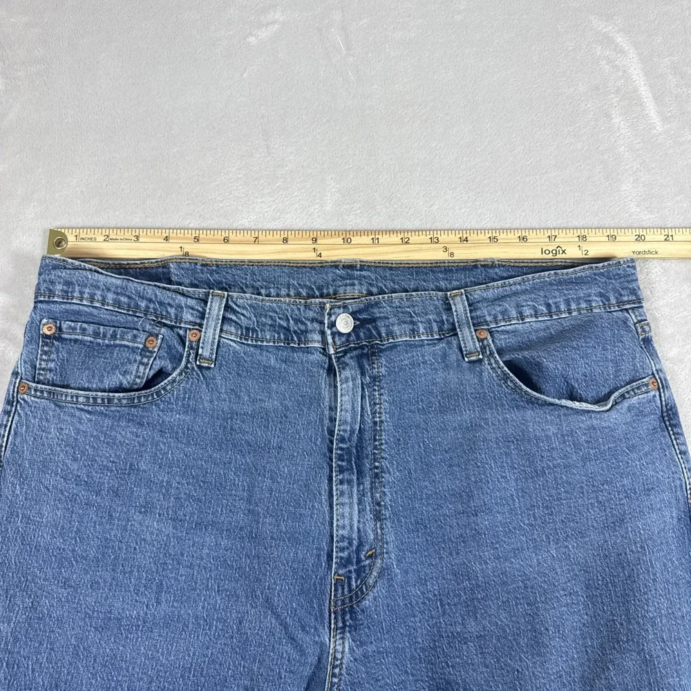 Levi's 559 Men's Jeans Size 40x30 Blue Relaxed Straight Med Wash